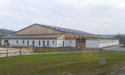 batiment élevage équin en béton préfabriqué